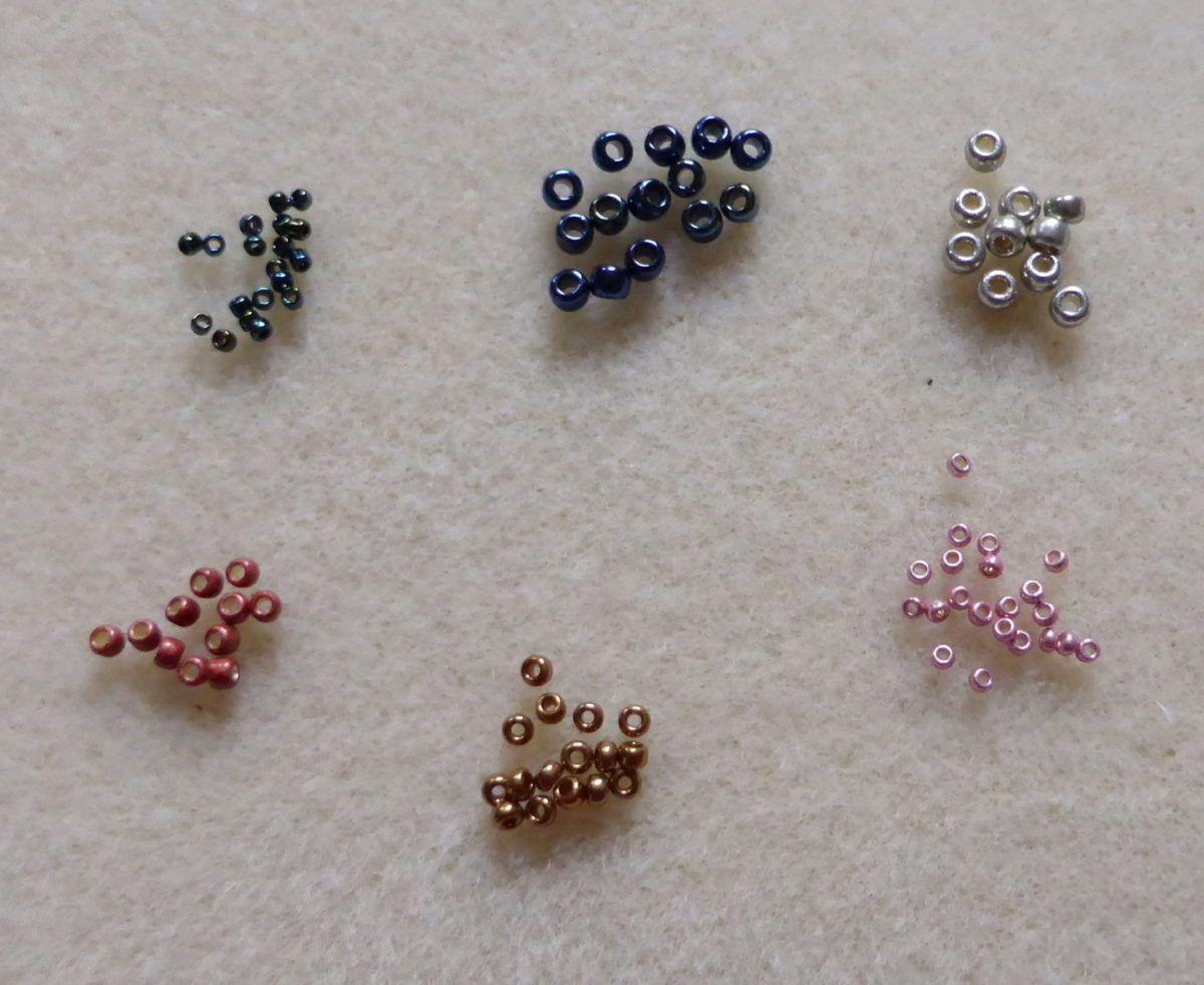 Zrnaste perlice (seed beads)