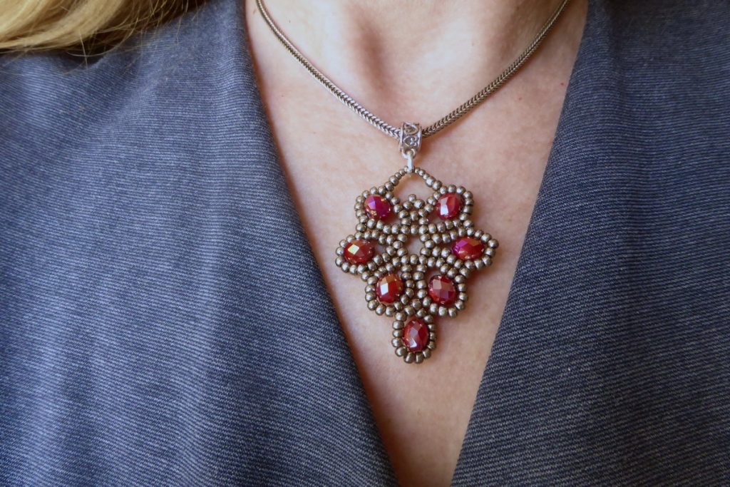 Falling Leaves - u susret jeseni Falling Leaves privezak